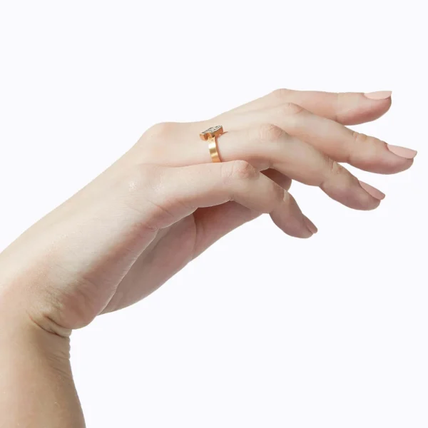 Align Rectangle Diamond Ring 02^Shihara Hot