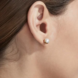 Half Pearl Earring 45°^Shihara New