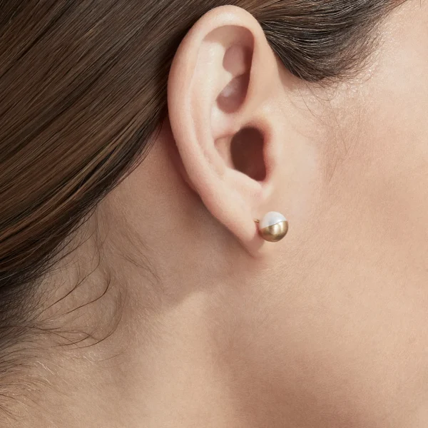 Half Pearl Earring 135°^Shihara Online