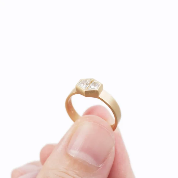 Trapezoid Ring^Shihara Fashion